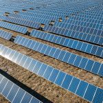 Instalarea panourilor fotovoltaice: Ghid pas cu pas pentru proprietari de case