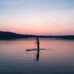 Descoperă România de pe apă: destinații de paddle board de neratat