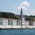 Cum îți continui studiile în armată