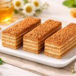 Prăjituri cu foi și creme fine pentru ocazii importante